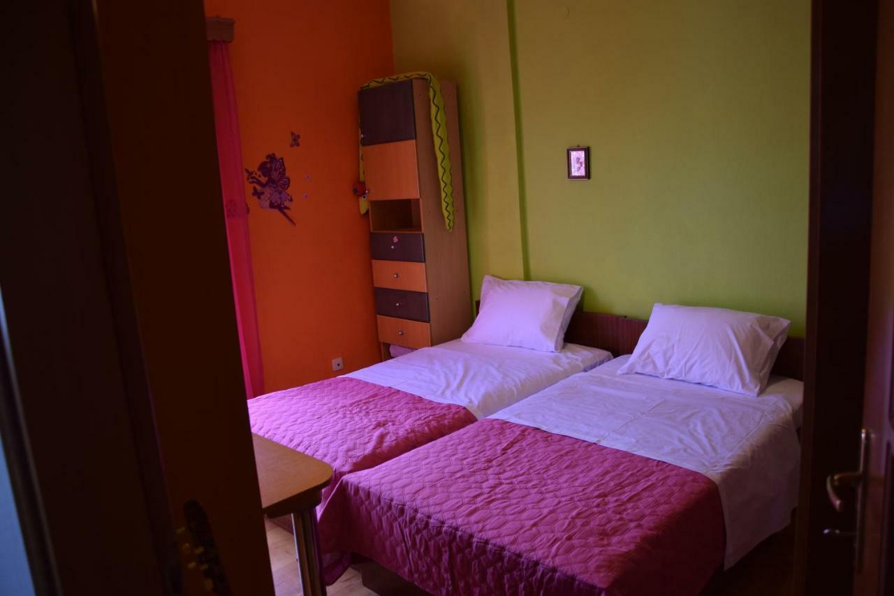 Apartmán Lena'S & Zoe'S Néa Péramos Exteriér fotografie